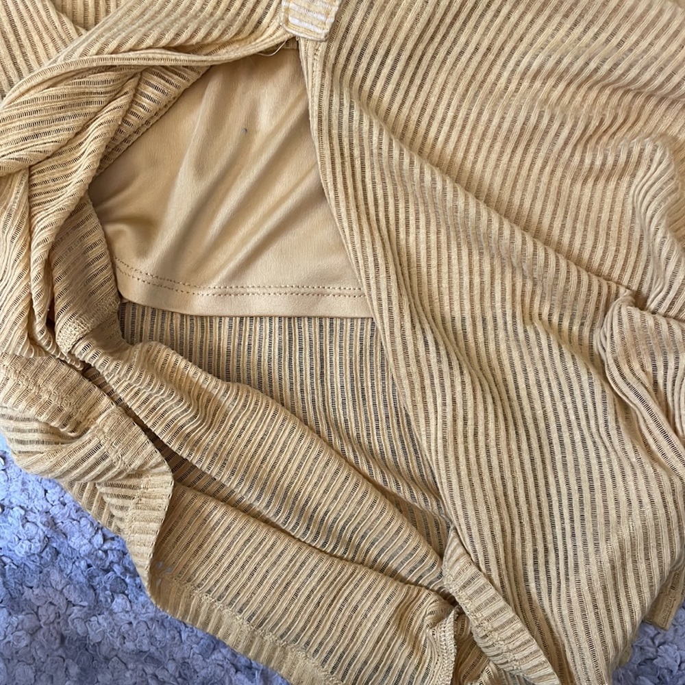 Express Yellow Ribbed Button-Front Midi Dress - Picture 3 of 5